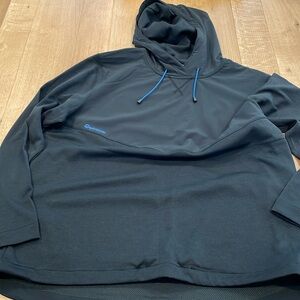Men’s black golf hoodie, brand- Taylor made